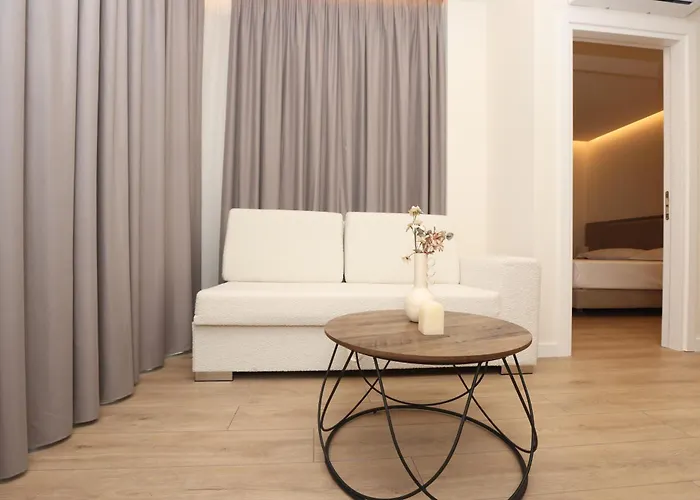 Apartment Jon's Garden Tirana